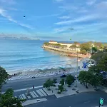 Praia De Copacabana Posto 6